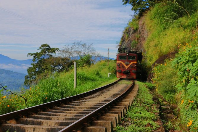 Colombo to Kandy Train Tickets (Reserved Seats) - Why Reserved Seats on This Intercity Route Feel Like a Real Upgrade