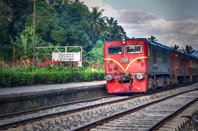 Colombo to Kandy Train Tickets (Reserved Seats) - The Real Itinerary: A Simple Ride With Big View Payoff