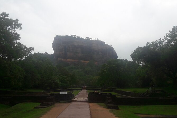 Colombo To Polonnaruwa,Dambulla,Sigiriya & Kandy 3 Day Tour - What you’re paying for: transport, driver support, and real flexibility