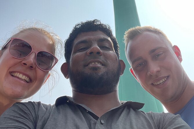 Colombo Tuk Tuk City Tour - Dress code and temple etiquette: keep it simple and respectful