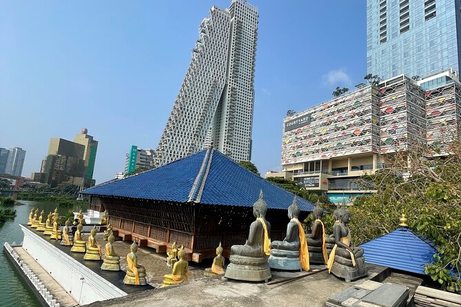 Colombo Tuk Tuk City Tour - Pettah streets: red mosque, Shiva temple, and the market you’ll remember