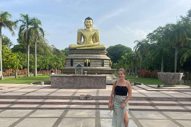 Colombo tuk tuk city tour -Entry Fees, and food Included - Price and food plan: $30, included tastings, and the $2 temple fee