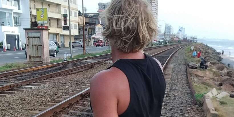 Colombo Tuk Tuk City TourSightseeing EntryFees& FoodIncluded - Zylen Tea and the included food moment