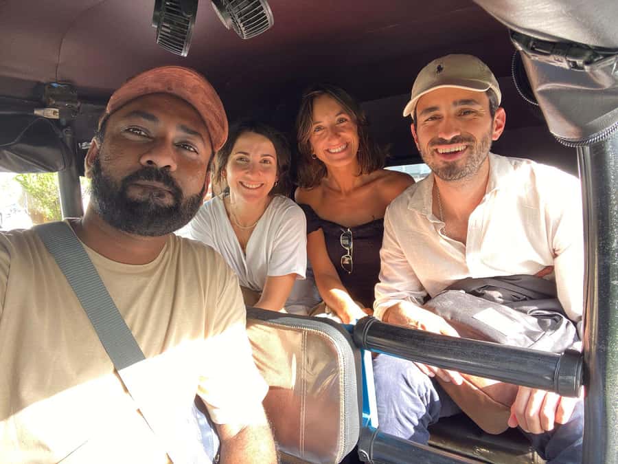 Colombo Tuk Tuk Tour with Entry Fees & Food Included - Colorful Tuk Tuk Route: Colombo in One Afternoon