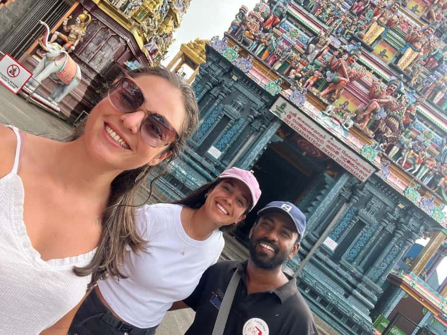 Colombo Tuk Tuk Tour with Entry Fees & Food Included - Colombo Lighthouse, Zylen Tea, and a Much-Needed Break