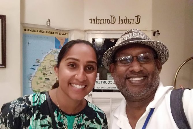 Colombo Walking Tour with Ajeet De Soyza - Red Mosque to TITUS Stores: faith and everyday Colombo