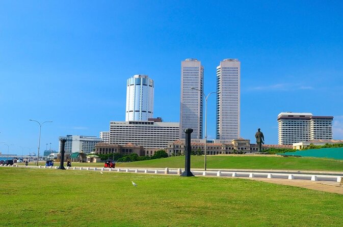 Colombo Walking Tour With Ayurvedic Learning - Key highlights worth your time