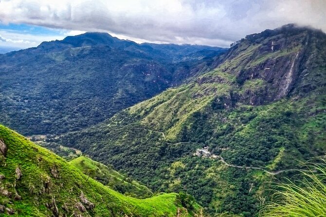 Customized Multi-Day Private Tour Packages in Sri Lanka - Day 2: Kandy’s sacred center, gardens, and hilltop viewpoints