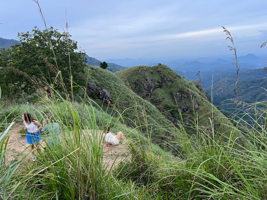 Discover the Best of Sri Lanka in 2 Days - Day 2 around Gampola and Dambulla: Ambuluwawa Tower and the Golden Temple