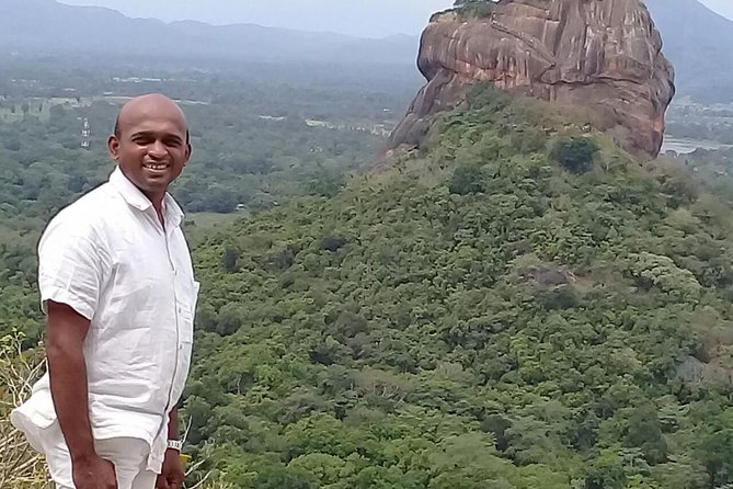Driver In Srilanka. - What stands out fast