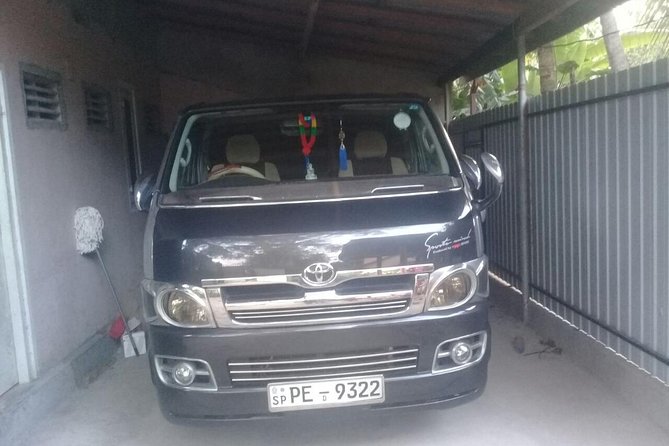 Driver In Srilanka. - Private transport for up to 5: value that works when you split