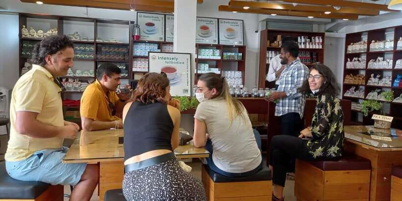 Explore The Colombo City by Private Tuk Tuk or Car - Included snacks and water: small things that keep you moving