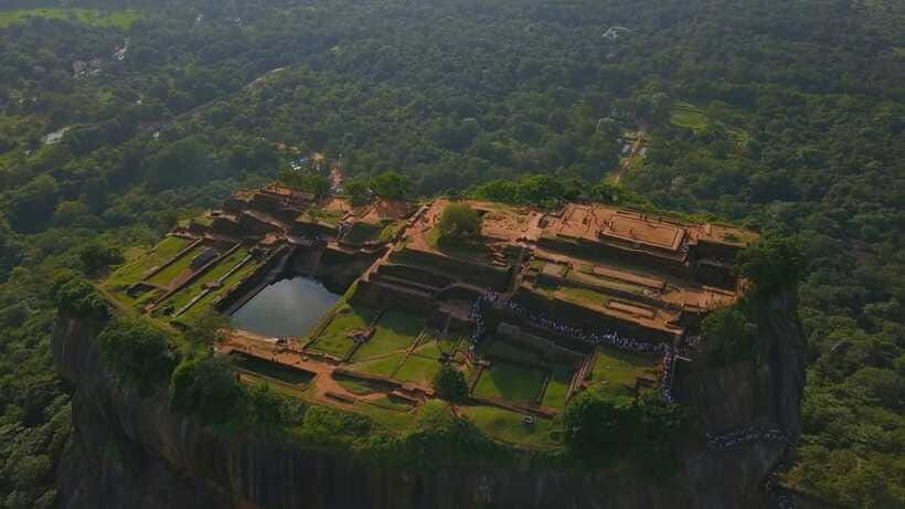 From Colombo: All Inclusive Sigiriya, Dambulla &Village Tour - Temple Etiquette and Packing: Make It Easier on Yourself