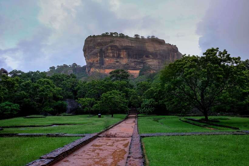 From Colombo: All Inclusive Sigiriya, Dambulla &Village Tour - Sigiriya + Dambulla in One Day: What This Tour Is Really Like