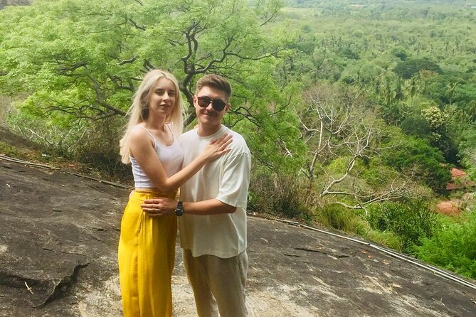 From Colombo: Sigiriya and Dambulla Day Trip and Safari - Climbing Sigiriya Lion Rock: steps, guides, and heat management