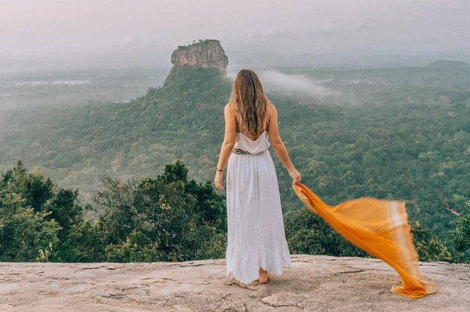 From Colombo to Sigiriya Fortress, Dambulla & Minneriya Safari - Colombo (or Negombo) to Sigiriya: comfort on a long road