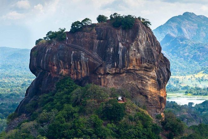 Full-Day Private Tour to Sigiriya and Dambulla - Stop 3: Ibbankatuwa Megalithic Tombs for a Different Kind of History
