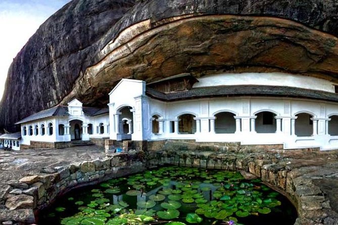 Full Day Tour to Sigiriya & Dambulla from Negombo - A quick stop in Dambulla town: seeing produce-market Sri Lanka
