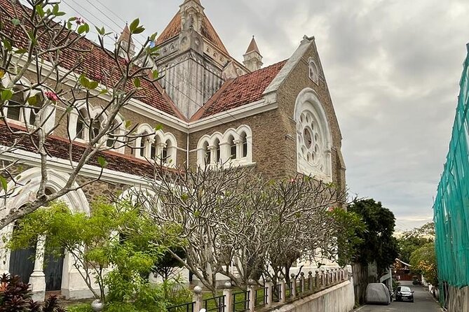 Galle and Bentota Day Tour From Colombo and Negombo - Stop 3: Madu Ganga river safari with mangroves, wildlife, and fish foot massage