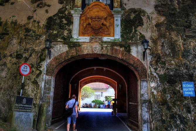 Galle Day Tour from Colombo/Negombo by Private Car or Van - A smart way to reach Galle without stress from Colombo