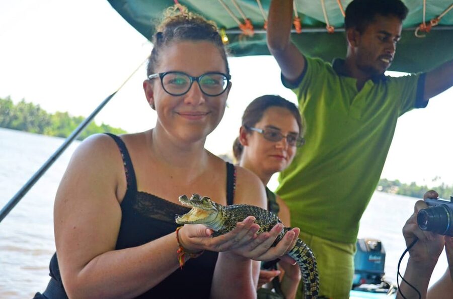 Galle Day Trip - River Safari, Sea Turtle & Stilt Fishermen - Side stops that feel useful: masks, gems, and small museums