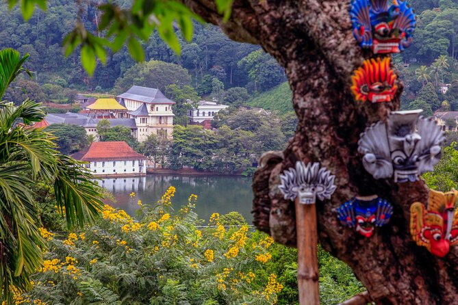 Kandy Day Tour From Colombo - Kandy View Point and Kandy Lake: Short Walk, Big Glance at the City