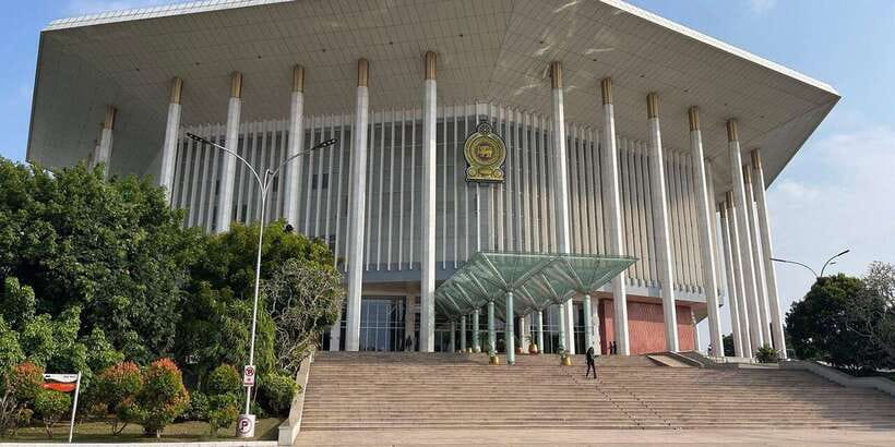 Marino Beach Colombo - Colombo City Tour - Gem Museum: where shopping time actually fits the tour