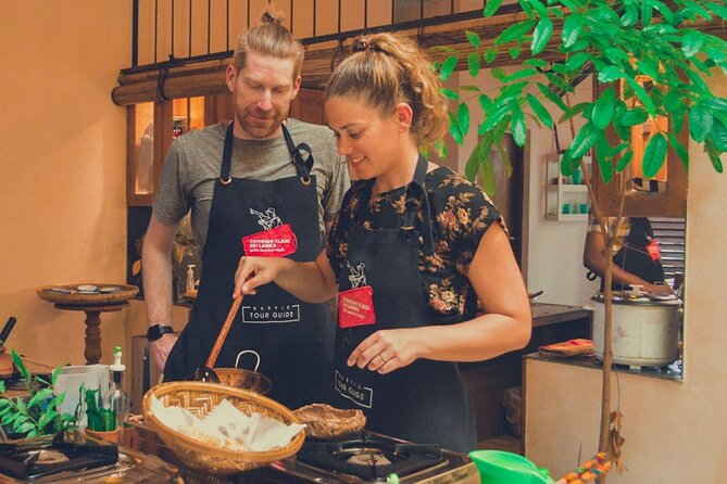 Market Tour and Hands-On Cooking Class Colombo - Dining etiquette matters: eating like a local without overthinking it