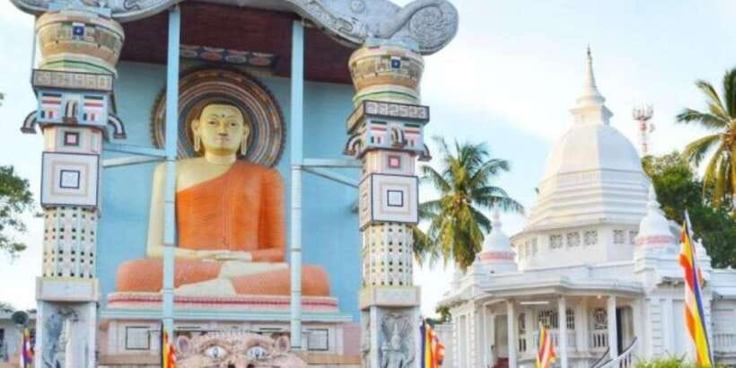Negombo: Fishing Village Highlights Private Tour by Tuk Tuk - Angurukaramulla Temple: Buddhist Heritage That’s Meant for More Than a Quick Photo