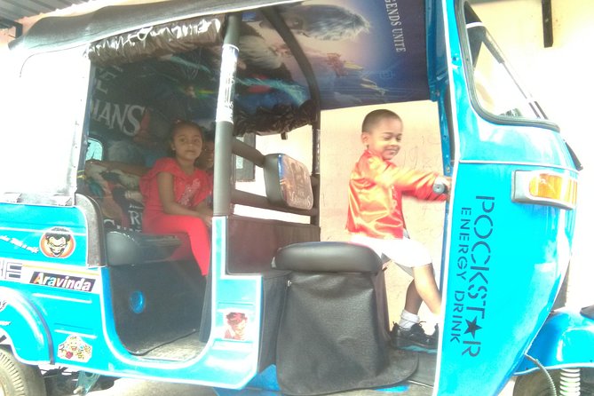 Private City tour in Colombo By tuk tuks or Cars - Key reasons this tour works well