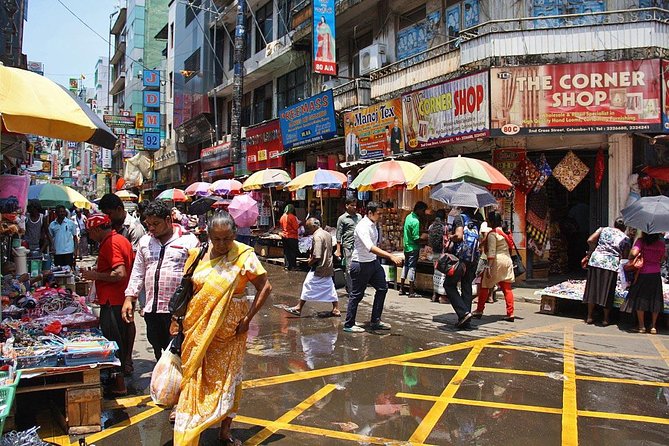 Private City tour in Colombo By tuk tuks or Cars - Price and value: what $20 gets you in Colombo