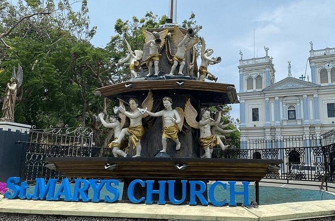 Private City Tour in Negombo - St. Mary’s Church: neoclassicism in the middle of town