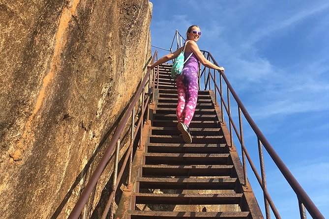 Private day tour to Sigiriya and Dambulla from Colombo - Stop 1: Colombo Fort quick stop (what it’s for)