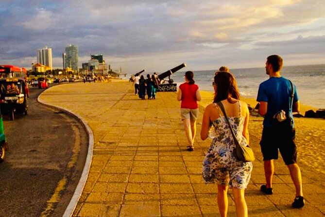 Private Night Tour in Colombo with Street Food Tasting - Best Fit: Who Should Book This Colombo Night Tour