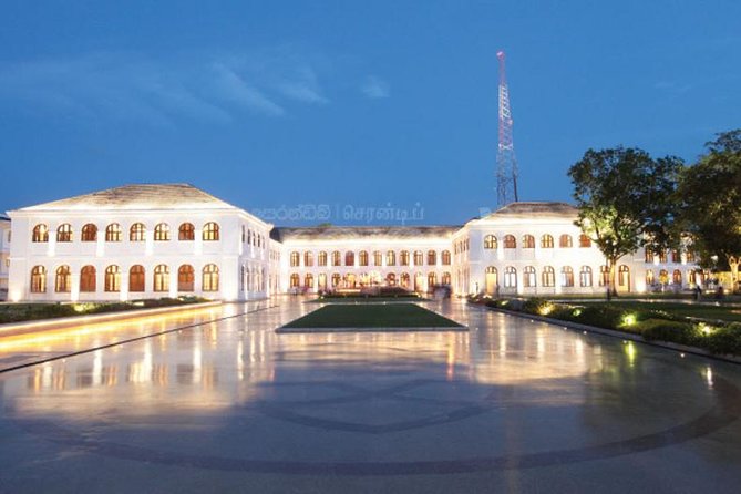 Shore Excursion Colombo City Tour Highlights - Beira Lake: The Calm Break Between Big Sights