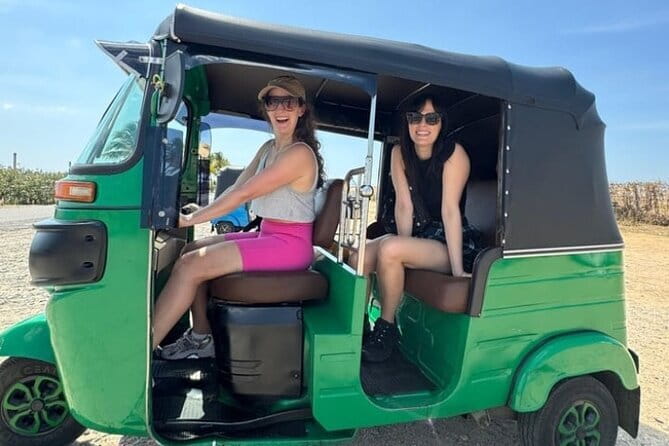 Shore Excursion Colombo Port to Mount Lavinia Beach & Colombo city For 4 - 6 Pax - Price and Value for a Private Group Up to 6