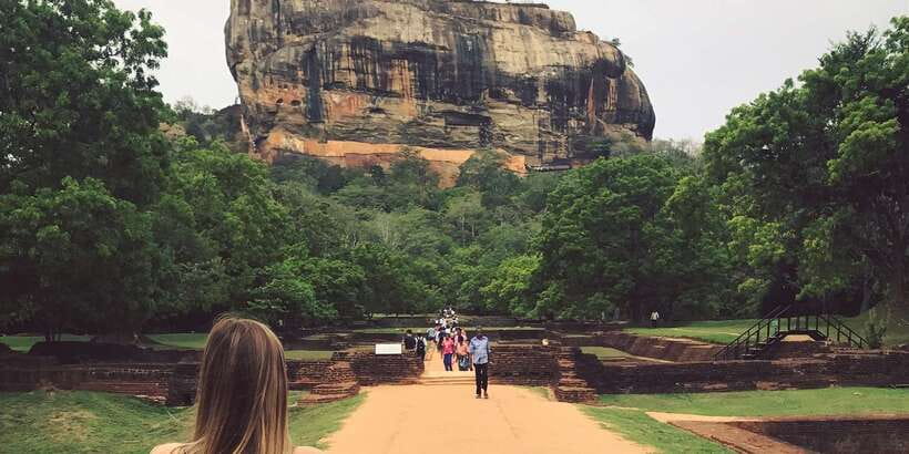 Sigiriya and Pidurangala Rock From Colombo - What to Bring and Temple Etiquette You Should Know