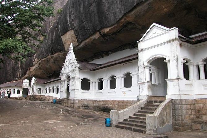 Sigiriya Day Tour From Colombo - Budget Reality: $140 Plus Tickets and Meals