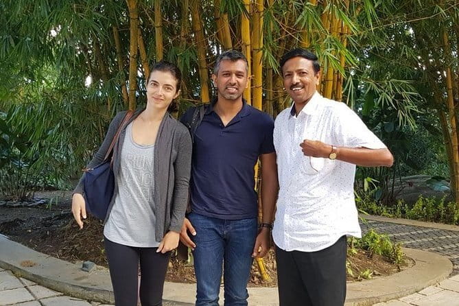 Sri Lanka Car and Driver Hire - Private Driver and Chauffeur - Route Basics: How Transfers Work (Including Colombo-to-Kandy Days)