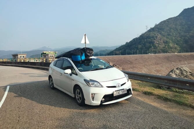 Sri Lanka Car and Driver Hire - Private Driver and Chauffeur - Your Chauffeur and Car: Comfort, Communication, and Real Flexibility