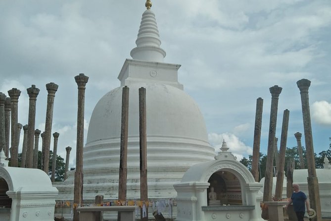SRI LANKA EXPERIENCES- 12 Nights/13 Days Tour - 4-Star Hotels + Breakfast Only: What That Means for Your Days