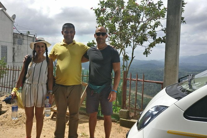 Sri Lanka Holidays Group Tour Packages - Who should book this private driver-guide package