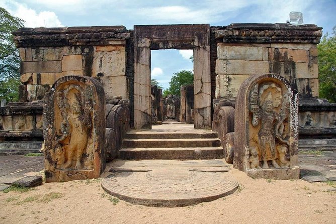 Sri Lanka Multi Day Car Hire with English Speaking Driver-Guide - What’s included each day (and why it matters for stress levels)