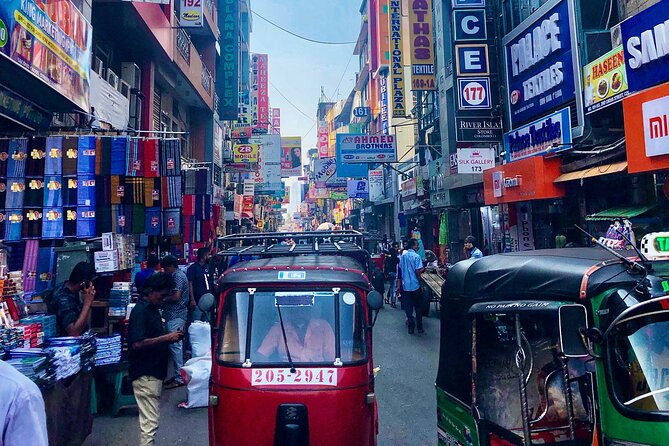 Sri Lanka Personal Tour Driver in private vehicle - The 100 km/day limit: how to plan smarter and avoid extra fees