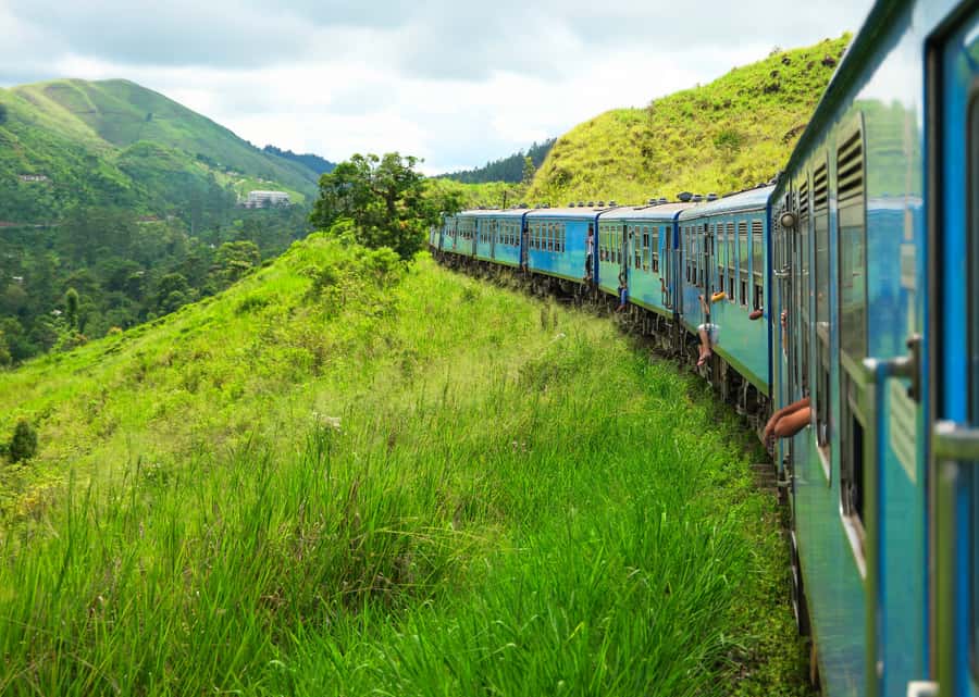 Sri Lanka Private 2-day Tour:Train Trip, Kandy, Nuwara Eliya - Kandy Cultural Show: What to watch for besides the wow factor