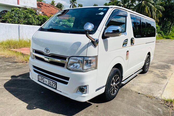 Sri Lanka Private Transportation - Pickup at Katunayake (and hotels): the part that saves your time