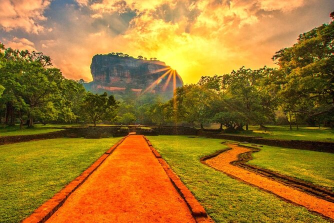 Sri Lanka; Professional Chauffeur Guide With Modern Vehicles - What the Reviews Make Clear About Service Quality