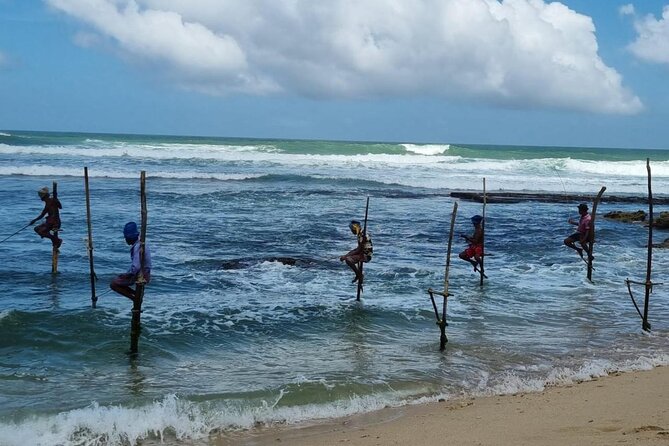Ten Days Scenic Sri Lanka - Day 4: Kandy center, Tooth Temple, and the cultural dance show