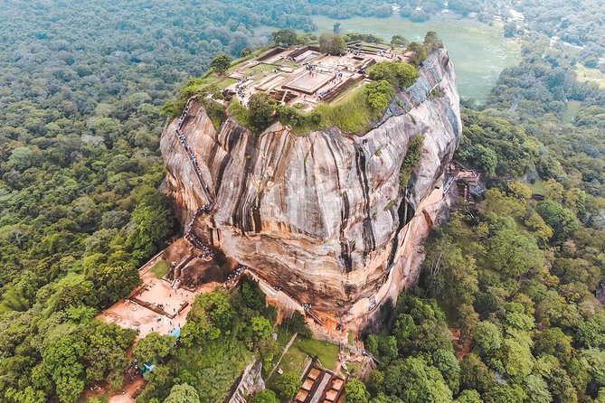 The Isle of The Pearl - 14 Days Tour - Day 4: The move to Sigiriya sets up an early, active Day 5