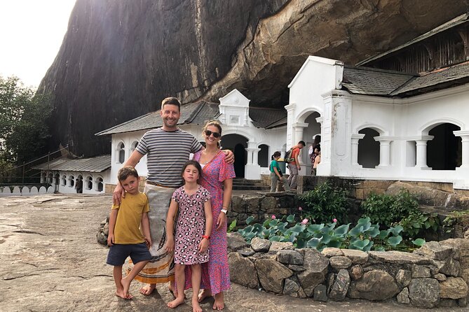 The Most popular Personalized round Tour In Sri Lanka-Day Charged - Why this Sri Lanka loop starts in Negombo